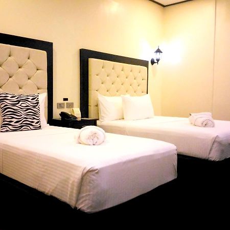 The Ambassador Hotel Tacloban Eksteriør billede